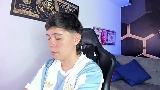 AbbySmiitth  online show from 10-10-25, 07:13