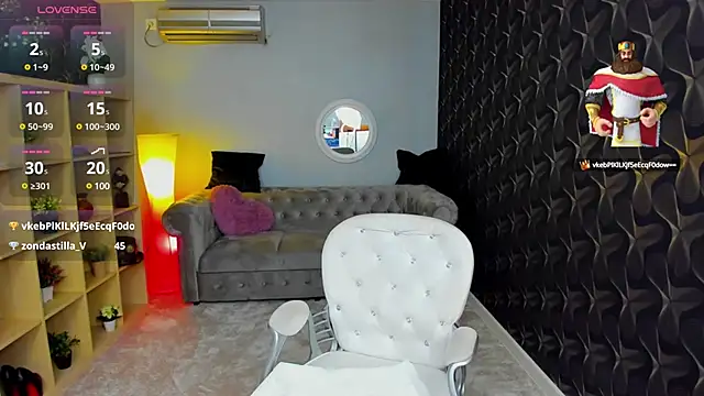 nicolee   19 online show from 03-11-25, 10:31