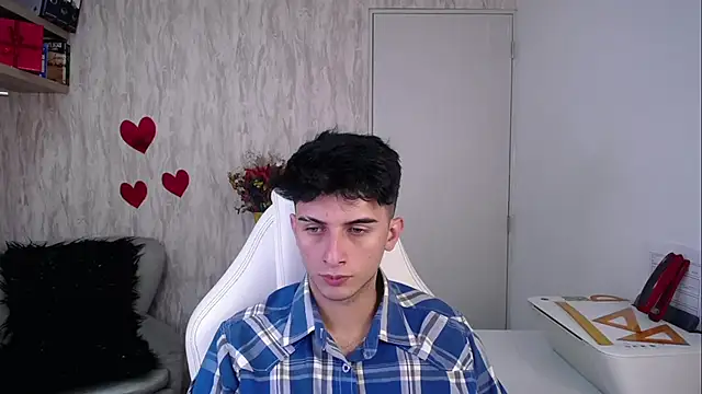 Snapshot of MrWilliseo chatting on 03-09-26, 08:13 MrWilliseo online show from 03-09-26, 08:13