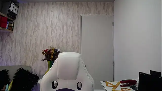 Snapshot of MrWilliseo chatting on 03-12-26, 07:31 MrWilliseo online show from 03-12-26, 07:31