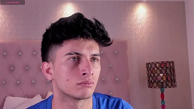 Snapshot of MrWilliseo chatting on 03-26-26, 08:03 MrWilliseo online show from 03-26-26, 08:03