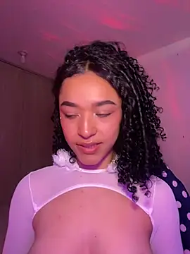 Crystal Dluna online show from 09-11-25, 04:40