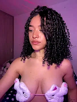 Crystal Dluna online show from 09-18-25, 02:41