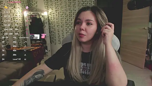 whoa-hoa-hoa-hoa-hoa online show from 03-07-26, 05:32