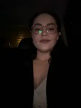 meow girl online show from 12-05-24, 03:17