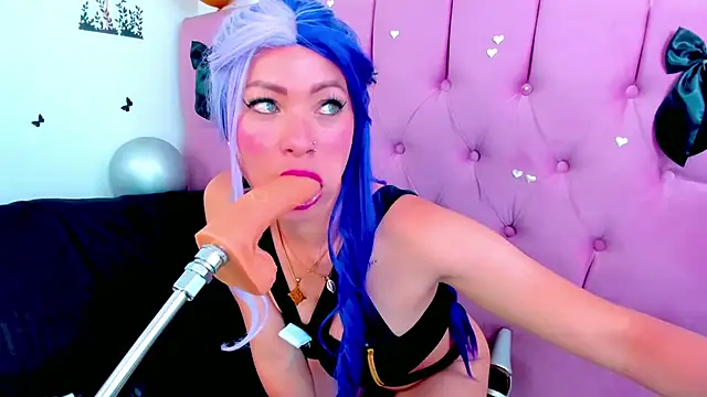 Snapshot of danythomsonm chatting on 03-20-26, 02:49 danythomsonm online show from 03-20-26, 02:49