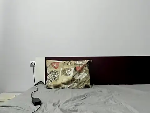 ElektraShine29 online show from 05-08-26, 06:41