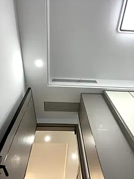 xyebobs online show from 10-12-25, 03:00