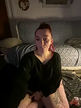 Snapshot of Stoner_BarbieXX chatting on 12-17-24, 10:43 Stoner BarbieXX online show from 12-17-24, 10:43