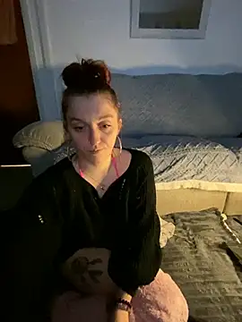 Snapshot of Stoner_BarbieXX chatting on 02-01-25, 10:55 Stoner BarbieXX online show from 02-01-25, 10:55