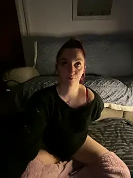 Snapshot of Stoner_BarbieXX chatting on 02-14-25, 10:47 Stoner BarbieXX online show from 02-14-25, 10:47
