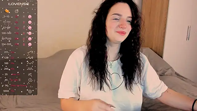 Snapshot of __Latisha__ chatting on 02-18-25, 04:16 Latisha online show from 02-18-25, 04:16
