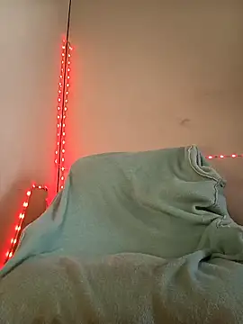 Snapshot of chloewildd_ chatting on 11-10-25, 03:00 chloewildd online show from 11-10-25, 03:00