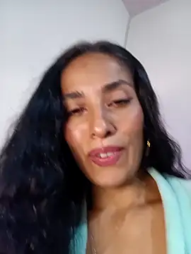 Snapshot of chloewildd_ chatting on 11-30-25, 01:09 chloewildd online show from 11-30-25, 01:09