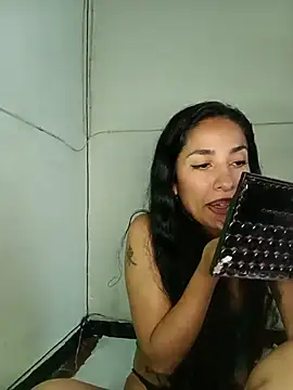 Snapshot of chloewildd_ chatting on 03-14-26, 10:15 chloewildd online show from 03-14-26, 10:15