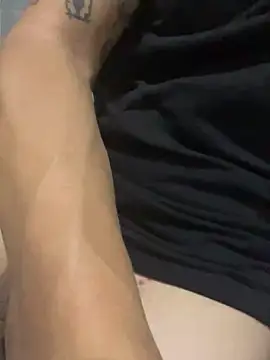 Snapshot of tripexnte chatting on 03-04-25, 01:12 tripexnte online show from 03-04-25, 01:12