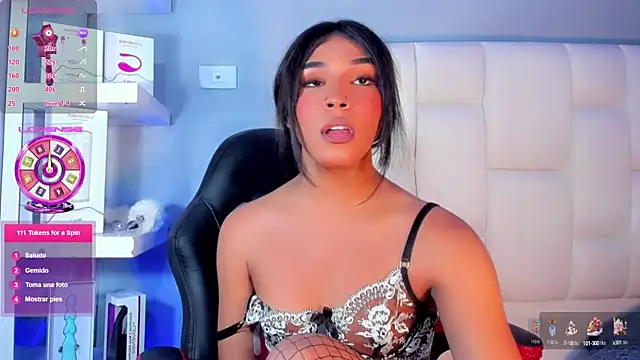 ValentinaMarinn online show from 01-22-25, 12:06