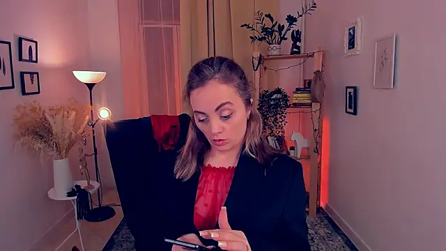 AdelaideRosabel online show from 01-07-25, 05:53