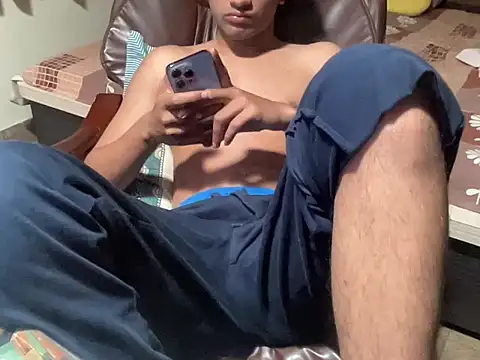 Snapshot of yourhero3466 chatting on 03-08-26, 08:45 yourhero3466 online show from 03-08-26, 08:45