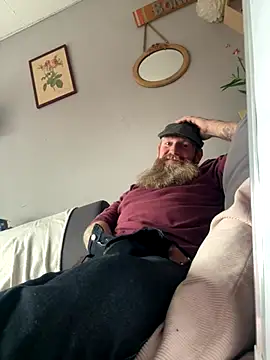 Ice mannHH online show from 11-27-25, 01:24