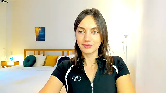 LovelyeeMia online show from 12-02-24, 07:14