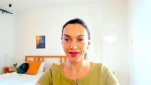 LovelyeeMia online show from 12-14-24, 06:35