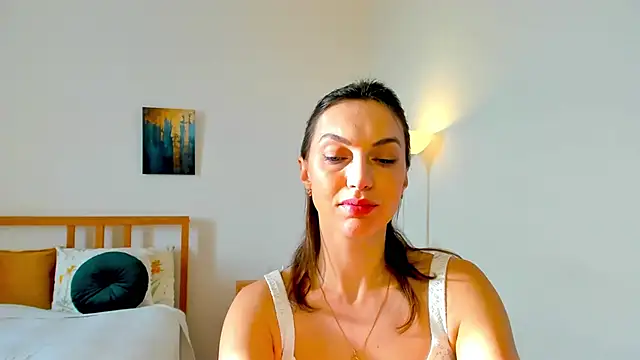 LovelyeeMia online show from 12-19-24, 07:40