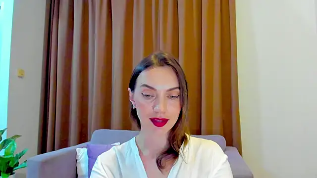 LovelyeeMia online show from 10-20-25, 10:38