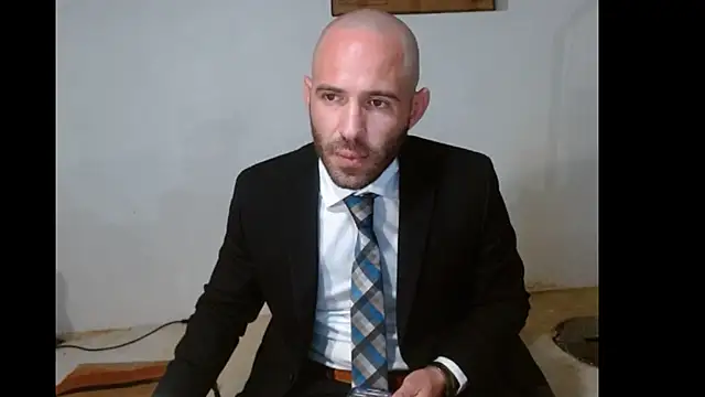 Snapshot of TheNakedPreacher chatting on 12-15-24, 08:30 TheNakedPreacher online show from 12-15-24, 08:30