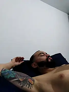 Juandiam online show from 06-19-26, 03:22