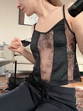 Snapshot of SwissKatyAndy chatting on 03-18-26, 07:44 SwissKatyAndy online show from 03-18-26, 07:44