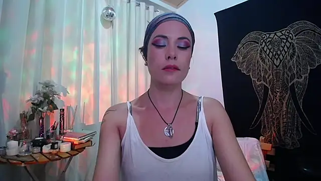 Snapshot of AmaRiv chatting on 01-29-25, 11:35 AmaRiv online show from 01-29-25, 11:35