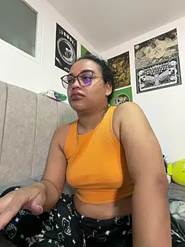 Snapshot of angela_angels_ chatting on 03-08-26, 02:26 angela angels online show from 03-08-26, 02:26