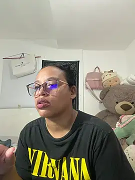 Snapshot of angela_angels_ chatting on 03-18-26, 08:17 angela angels online show from 03-18-26, 08:17