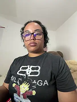 Snapshot of angela_angels_ chatting on 06-30-26, 02:45 angela angels online show from 06-30-26, 02:45