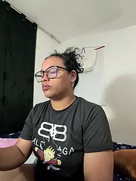 Snapshot of angela_angels_ chatting on 07-02-26, 02:11 angela angels online show from 07-02-26, 02:11