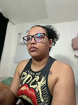 Snapshot of angela_angels_ chatting on 08-03-26, 01:49 angela angels online show from 08-03-26, 01:49