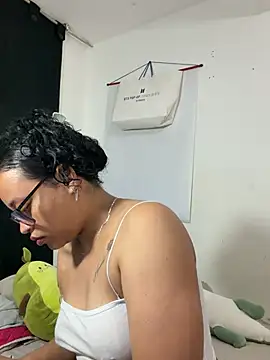 Snapshot of angela_angels_ chatting on 08-06-26, 03:30 angela angels online show from 08-06-26, 03:30