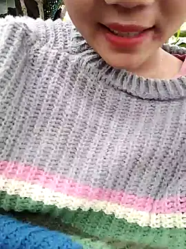 Snapshot of Betty20zx chatting on 12-14-24, 05:29 Betty20zx online show from 12-14-24, 05:29