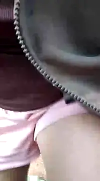 Snapshot of Betty20zx chatting on 01-02-25, 01:49 Betty20zx online show from 01-02-25, 01:49