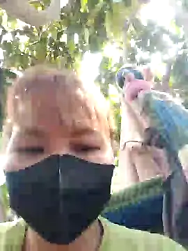 Snapshot of Betty20zx chatting on 03-09-25, 06:39 Betty20zx online show from 03-09-25, 06:39