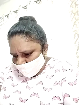 Snapshot of Pushpavathi_78 chatting on 02-21-26, 04:57 Pushpavathi 78 online show from 02-21-26, 04:57