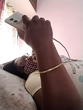 Snapshot of Pushpavathi_78 chatting on 03-11-26, 09:48 Pushpavathi 78 online show from 03-11-26, 09:48