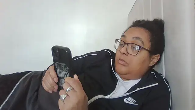 vanilla chocolate23 online show from 02-05-25, 10:41