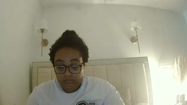 vanilla chocolate23 online show from 10-11-25, 08:24