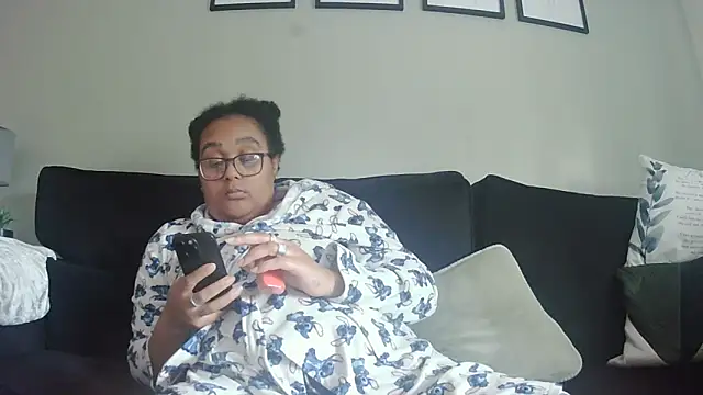 vanilla chocolate23 online show from 11-03-25, 10:49