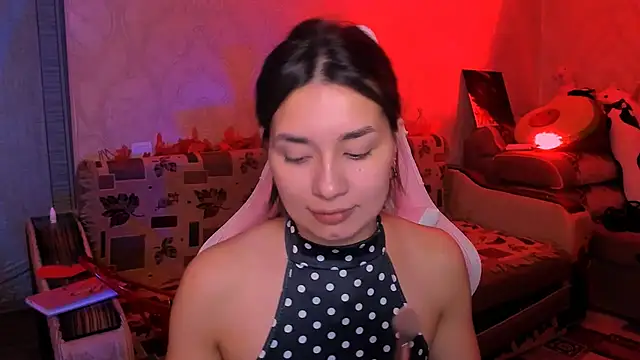 Swee Alicee online show from 05-17-26, 12:56