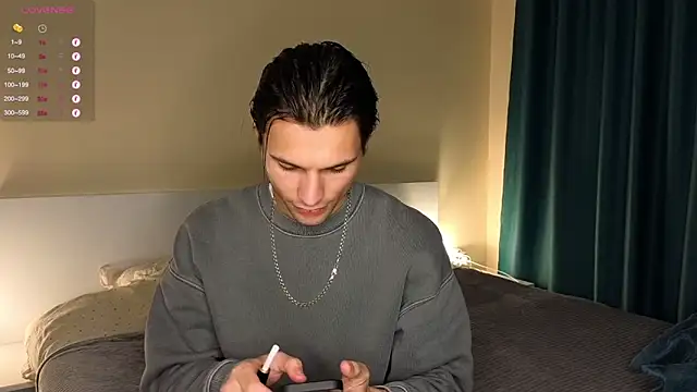 denlover1 online show from 04-07-26, 04:07