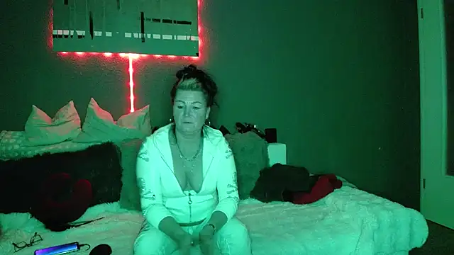 Missnikita6 online show from 01-24-25, 05:53