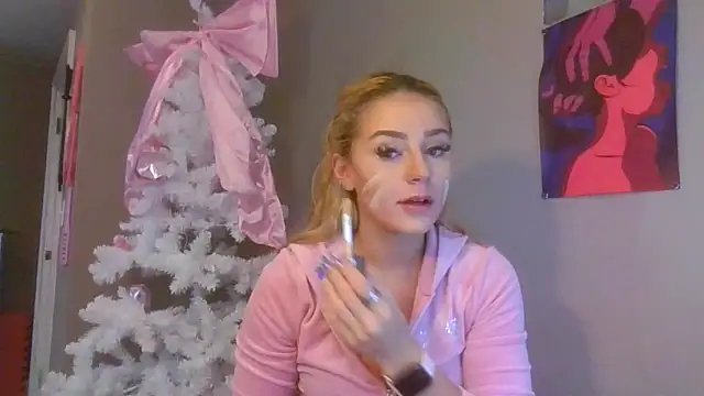 Snapshot of lexybabyxo chatting on 11-12-25, 02:39 lexybabyxo online show from 11-12-25, 02:39